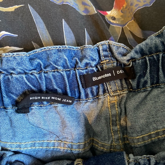 Boyfriend cut jeans - Picture 2 of 3
